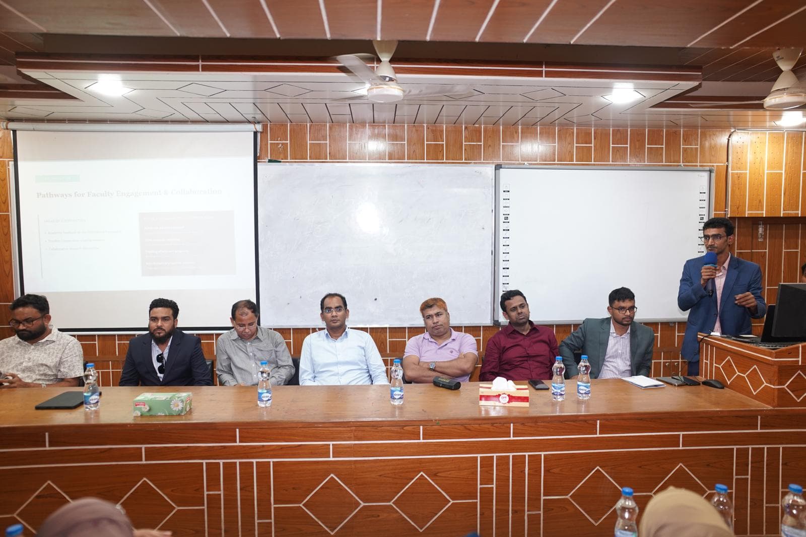 Md. Zakaria Hossain presenting KRTC's integrated institutional model