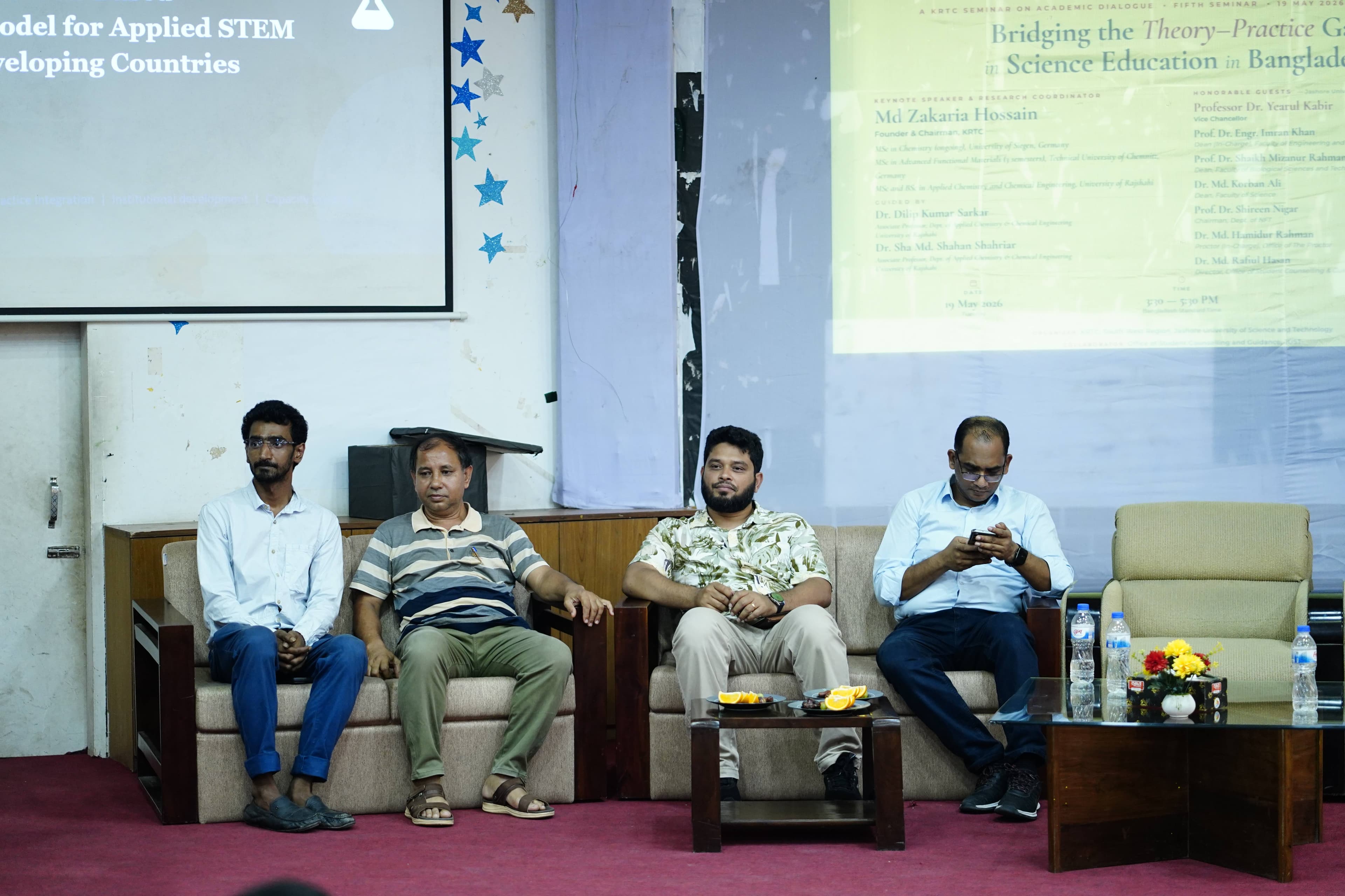 Distinguished academic guests at the Jashore seminar